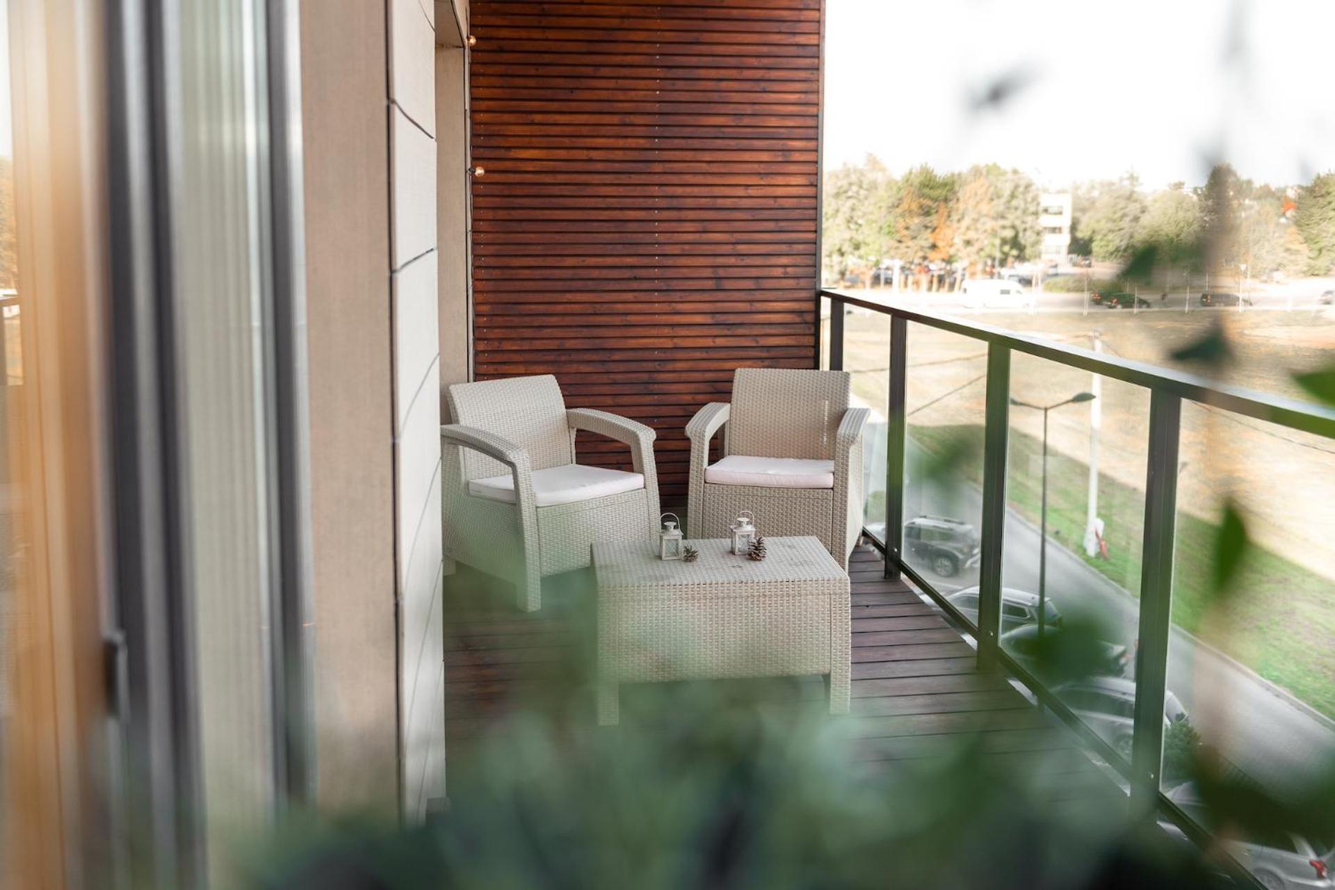 Bright Kaunas Apartment With Castle View Exterior photo