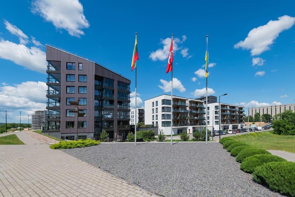Bright Kaunas Apartment With Castle View Exterior photo